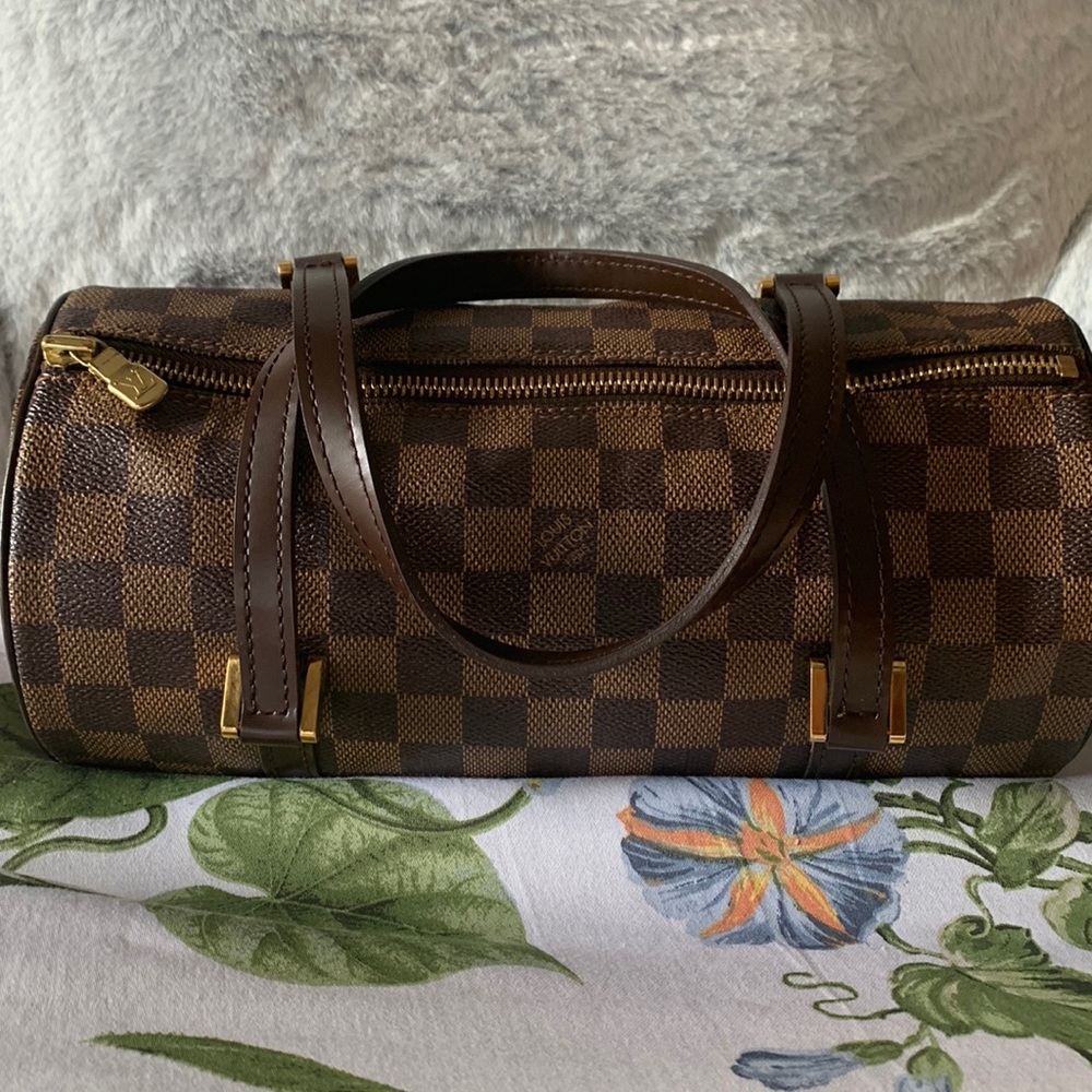 Authentic Louis Vuitton Damier ebene 26 SD0025